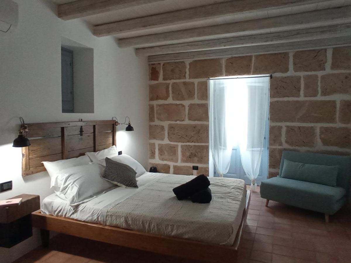Othila Home Noto Eksteriør bilde
